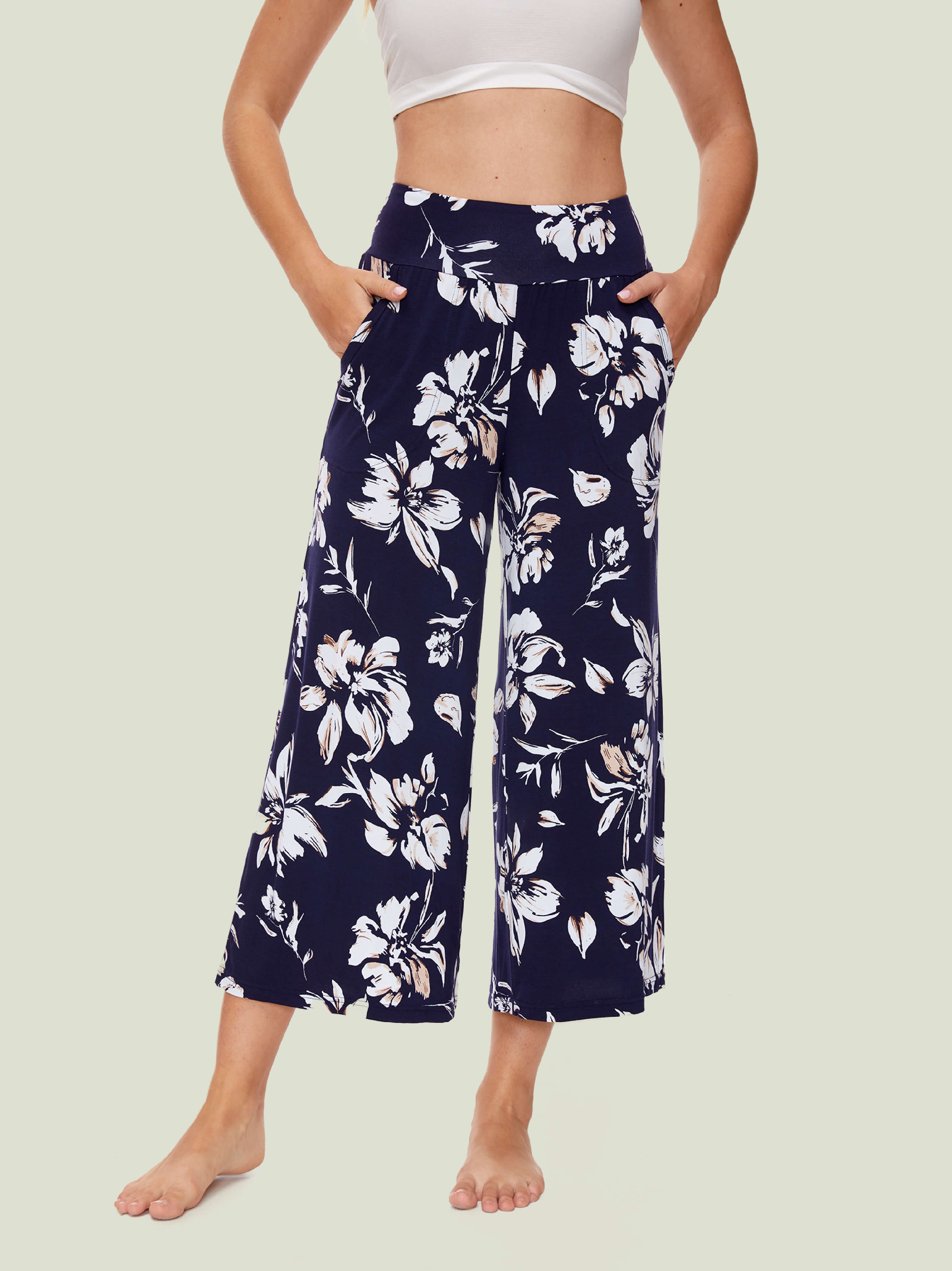 #color_Navy Floral