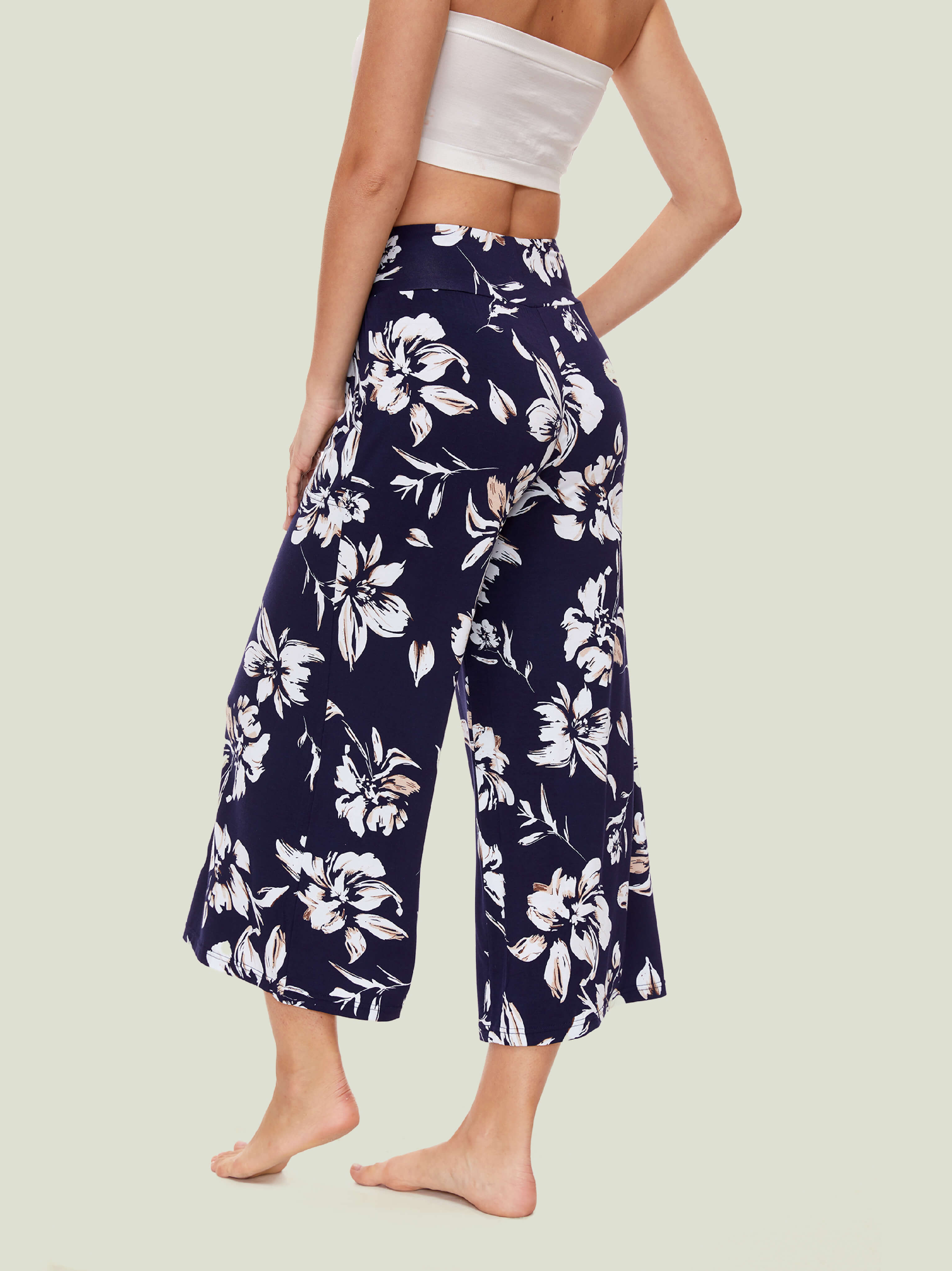 #color_Navy Floral